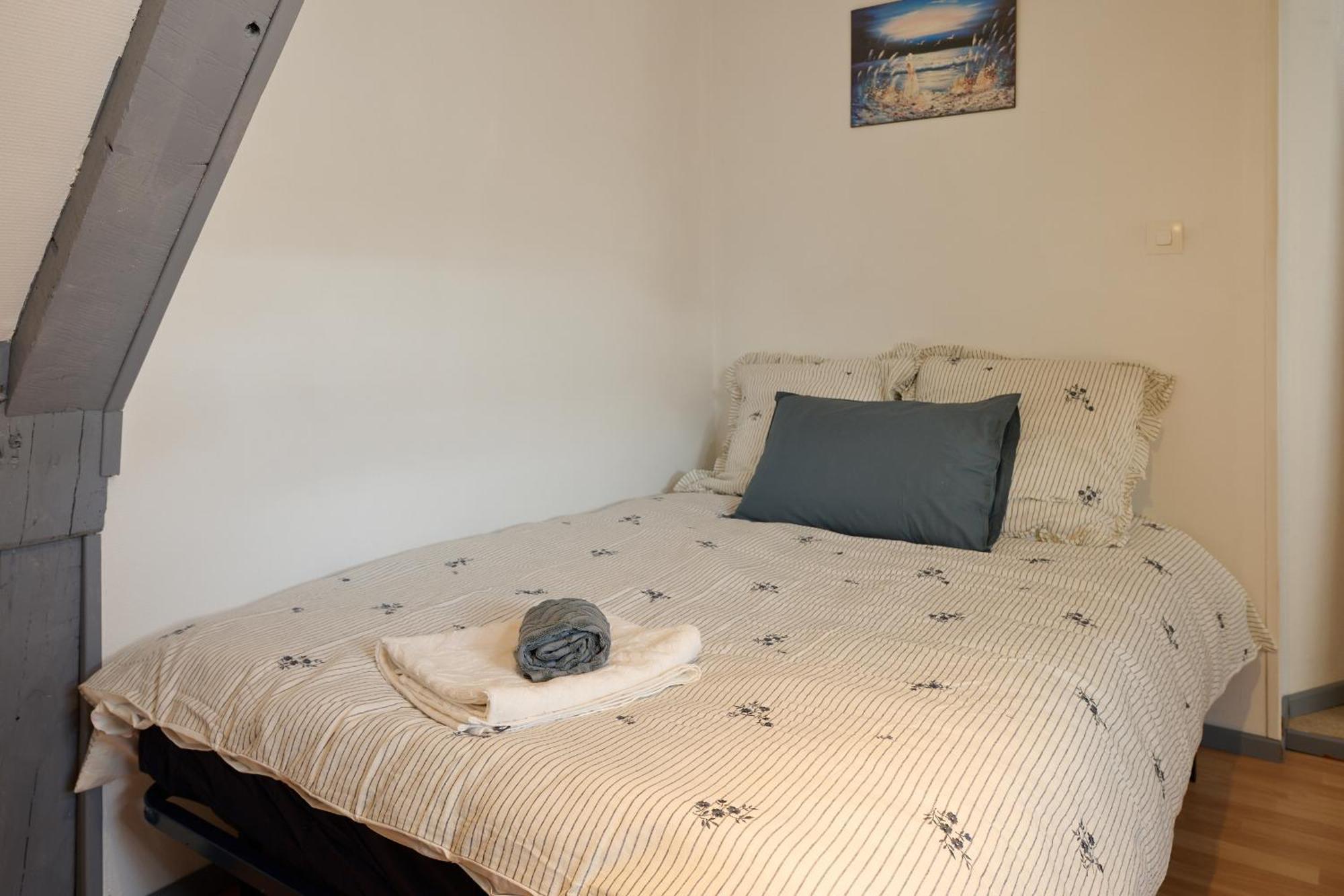 Appartement De Caractere, Charme 讷韦尔 外观 照片