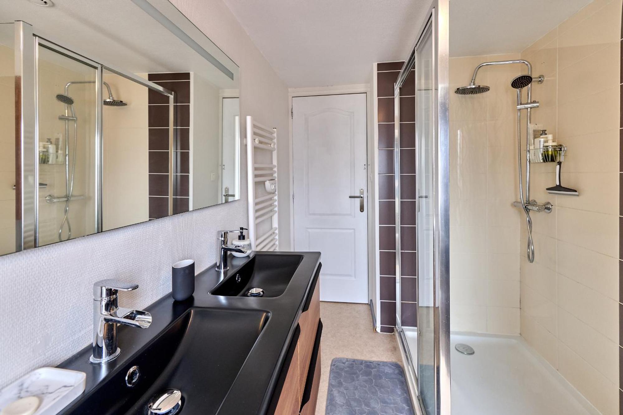 Appartement De Caractere, Charme 讷韦尔 外观 照片