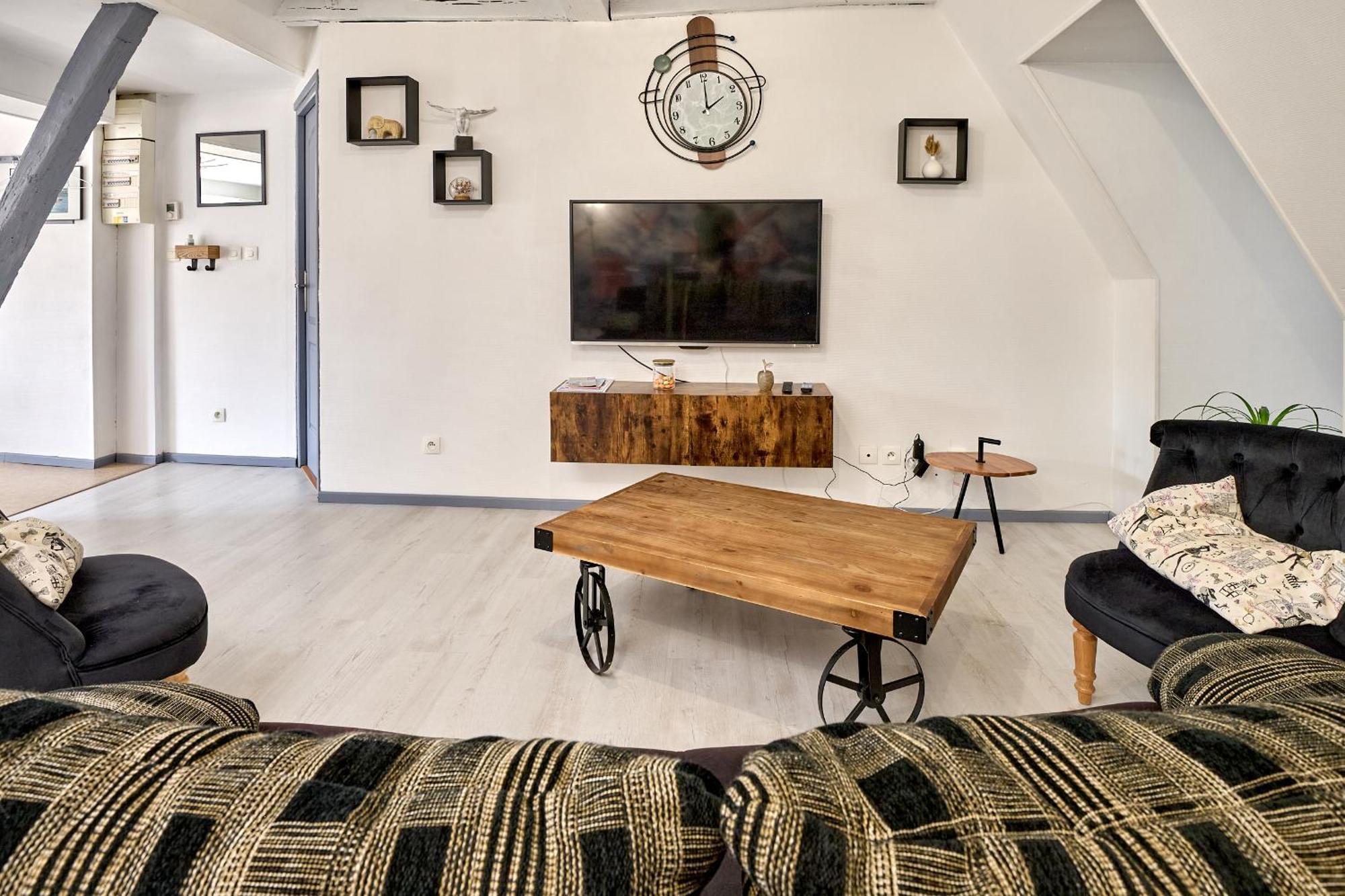 Appartement De Caractere, Charme 讷韦尔 外观 照片