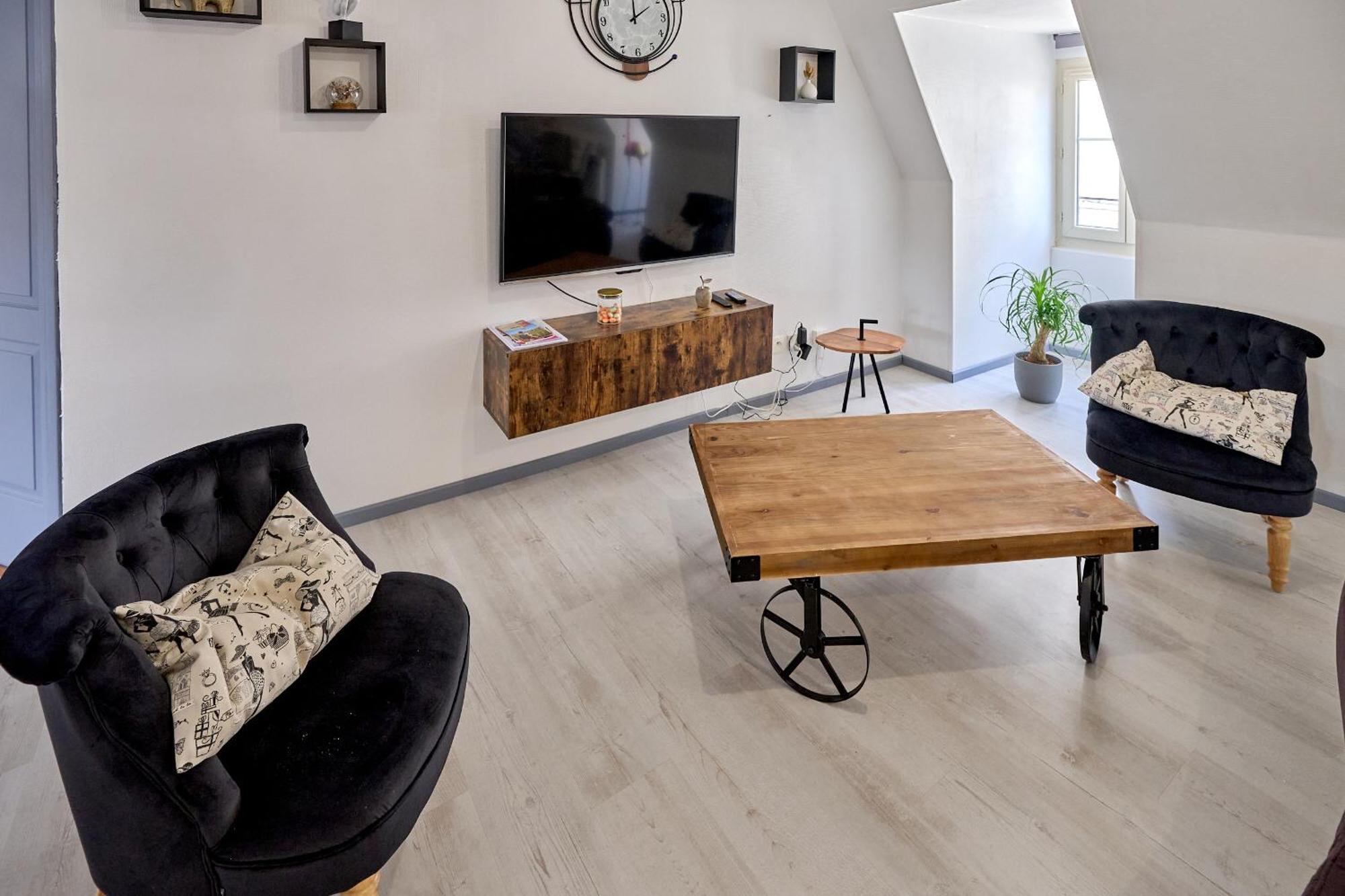 Appartement De Caractere, Charme 讷韦尔 外观 照片